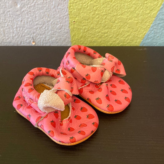 Strawberry Moccasins, 1 (baby)